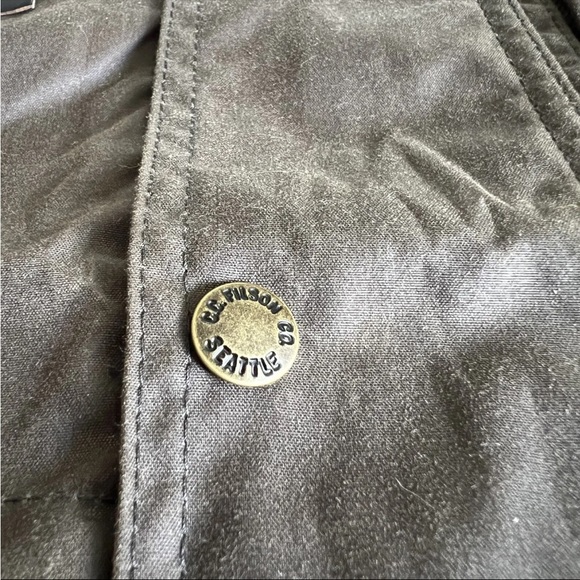 Filson Cover Cloth Mile Marker Coat | Otter Green - Picture 7 of 14